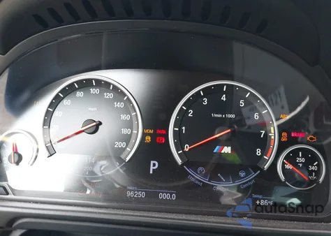2013 BMW M5 из США, поврежденный, VIN WBSFV9C53DD095989